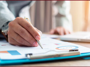 LA NUOVA SFIDA DEL MANAGER : FAR CRESCERE I PROPRI COLLABORATORI INVECE CHE GESTIRLI